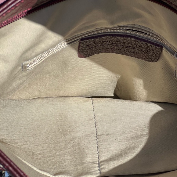 NWT CROSSBODY-MADE IN ITALY LEATHER BAG - Giftable 🎁 Beautiful soft leather - Picture 5 of 12